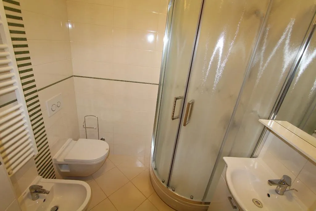 Apartment In Pula/Istrien 11082 Veruda
